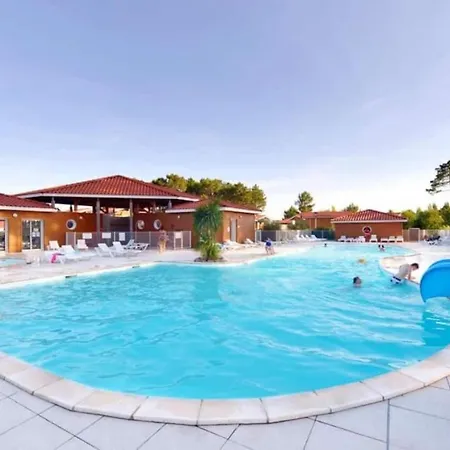 Superbe Villa Dans Residence Avec 2 Piscines Chauffees * Паранти-ан-Борн